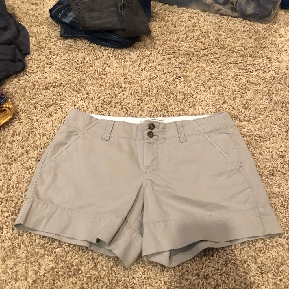 Old Navy Perfect 3.5” shorts size 2.  Like new worn once